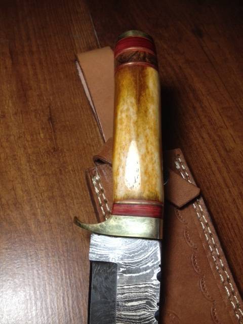 Hand Made Damascus Steel Hunting Knife-NO RESERVE AUCTION !!!