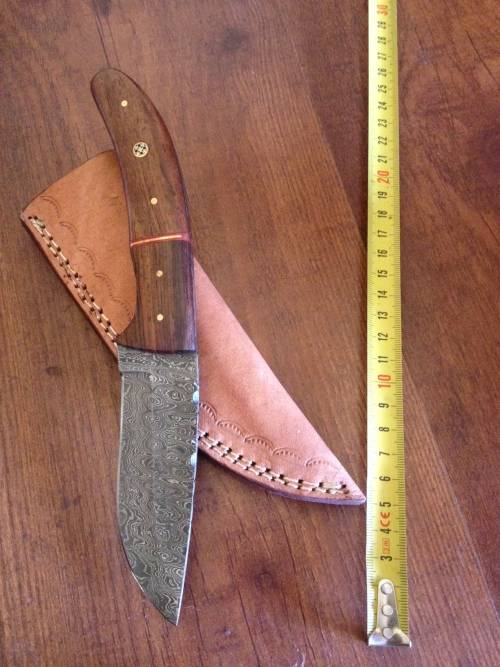 Hand Made Damascus Steel Hunting Knife-NO RESERVE AUCTION !!!