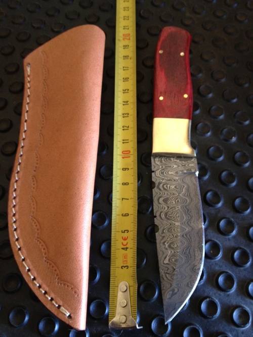 Handmade Damascus Steel Hunting Knife