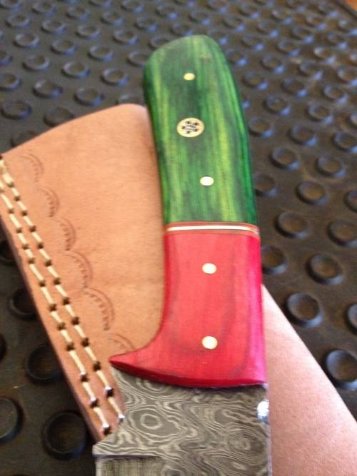 Handmade Damascus Steel Hunting Knife
