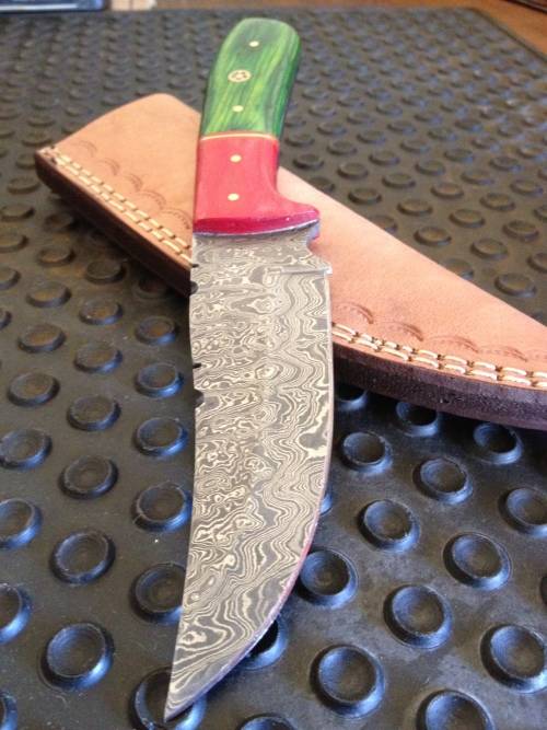 Handmade Damascus Steel Hunting Knife