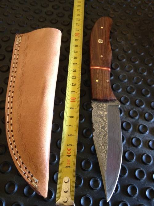 Handmade Damascus Steel Hunting Knife