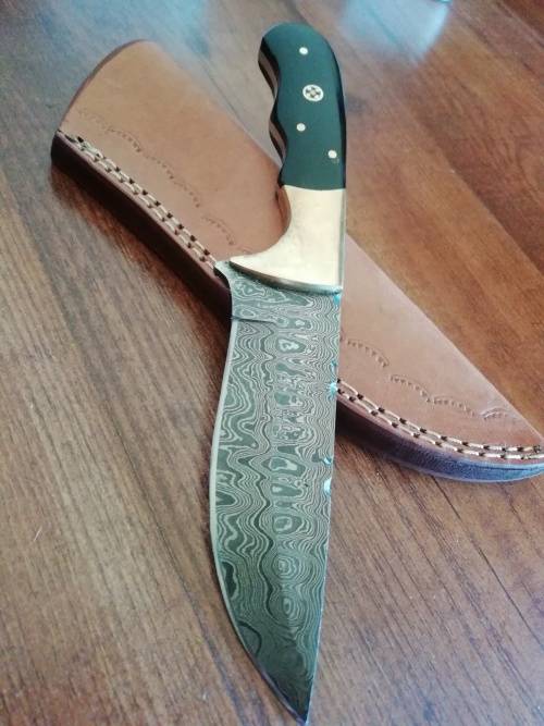 HANDMADE DAMASCUS STEEL HUNTING KNIFE !!!