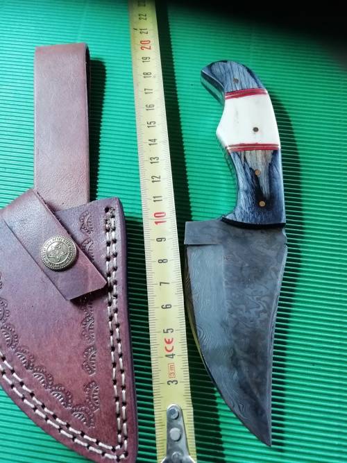 HANDMADE DAMASCUS STEEL SKINNING KNIFE !!!