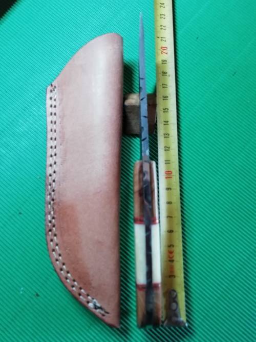 HANDMADE DAMASCUS STEEL HUNTING KNIFE !!!