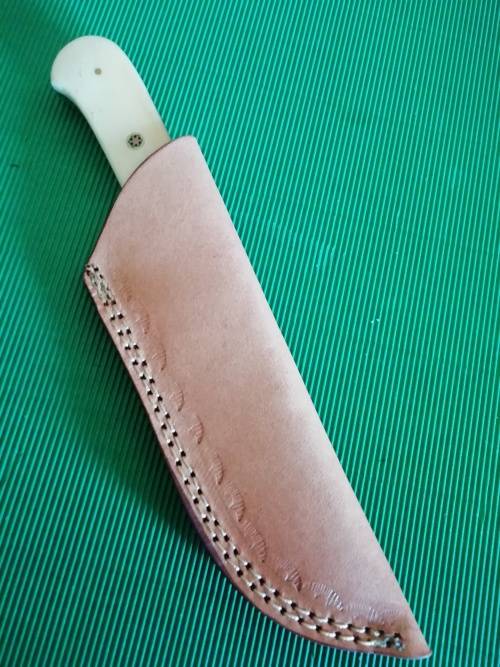 HANDMADE DAMASCUS STEEL HUNTING KNIFE !!!