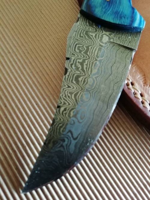 HANDMADE DAMASCUS STEEL HUNTING KNIFE !!!
