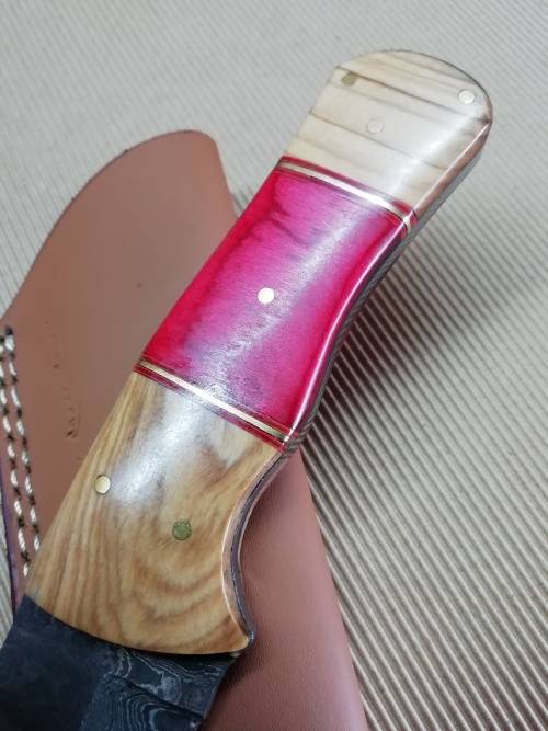 HANDMADE DAMASCUS STEEL HUNTING KNIFE !!!