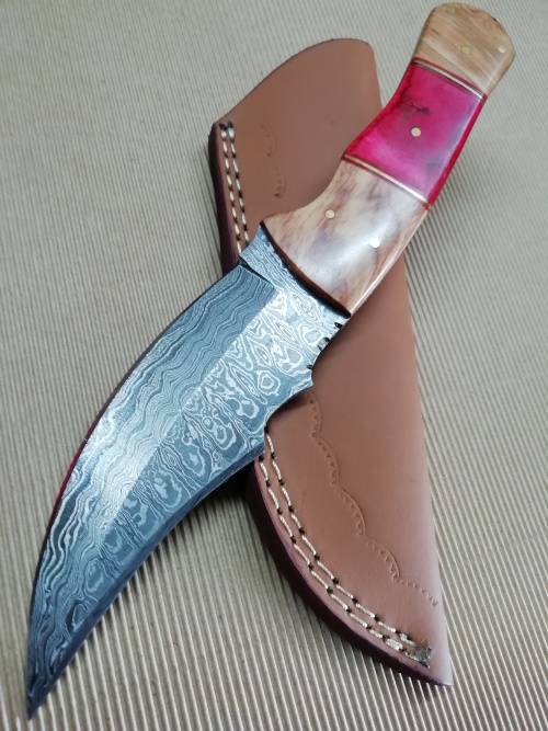 HANDMADE DAMASCUS STEEL HUNTING KNIFE !!!