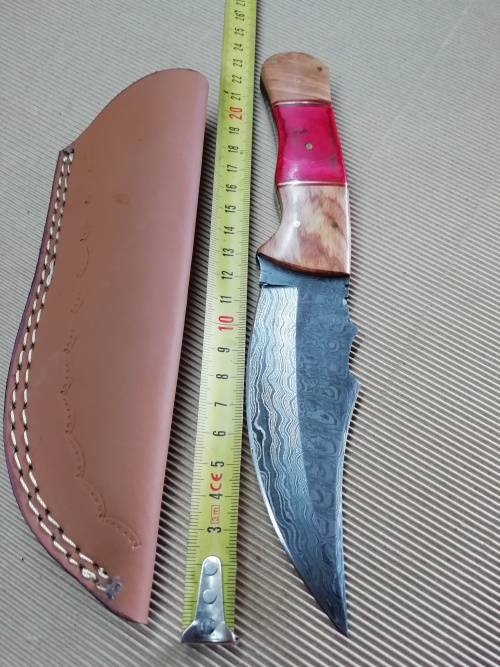 HANDMADE DAMASCUS STEEL HUNTING KNIFE !!!