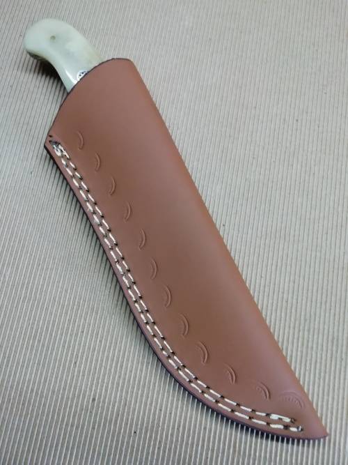 HANDMADE DAMASCUS STEEL HUNTING KNIFE !!!