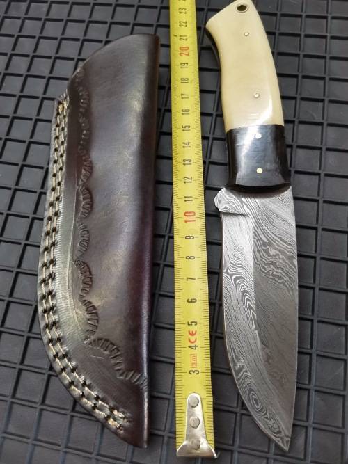 HANDMADE DAMASCUS STEEL HUNTING KNIFE !!!
