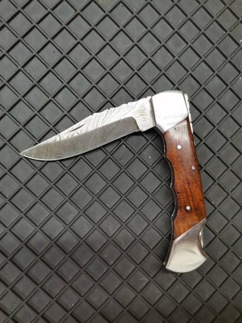 HANDMADE DAMASCUS STEEL FOLDING KNIFE !!!