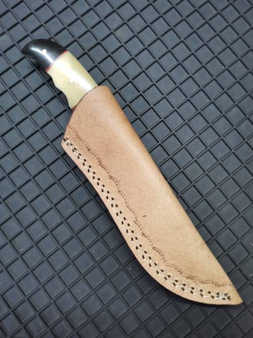 HANDMADE DAMASCUS STEEL HUNTING KNIFE !!!