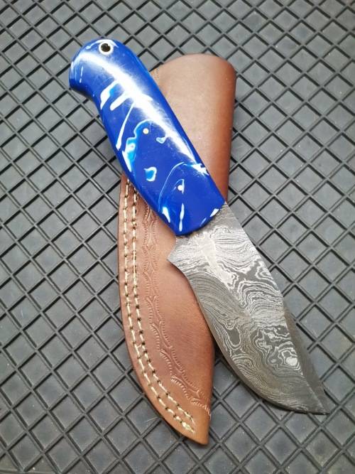 HANDMADE DAMASCUS STEEL HUNTING KNIFE