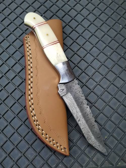 HANDMADE DAMASCUS STEEL HUNTING KNIFE