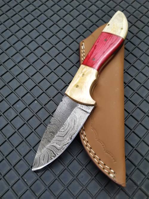 HANDMADE DAMASCUS STEEL HUNTING KNIFE