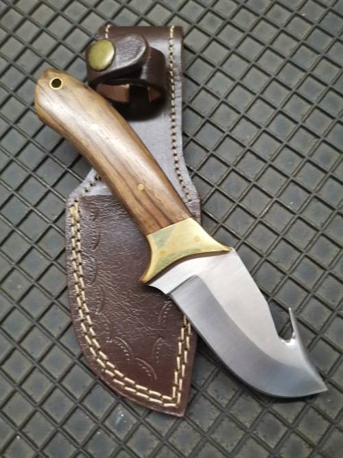 Handmade Stainless Steel Skinning Knife With Guthook