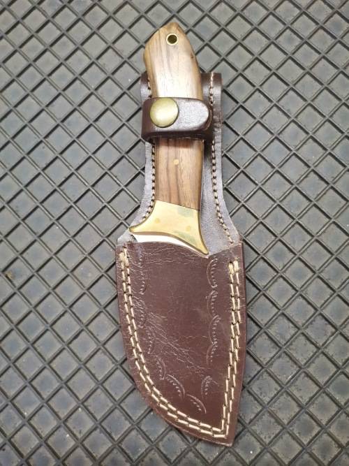 Handmade Stainless Steel Skinning Knife With Guthook