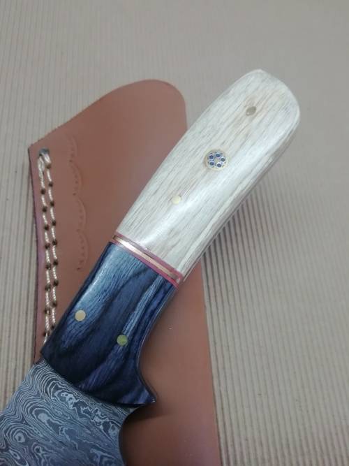HANDMADE DAMASCUS STEEL HUNTING KNIFE !!!