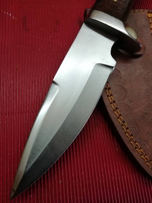 HANDMADE STAINLESS STEEL HUNTING KNIFE !!!