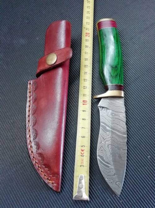 HANDMADE DAMASCUS STEEL HUNTING KNIFE !!!
