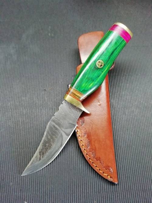 HANDMADE DAMASCUS STEEL HUNTING KNIFE !!!