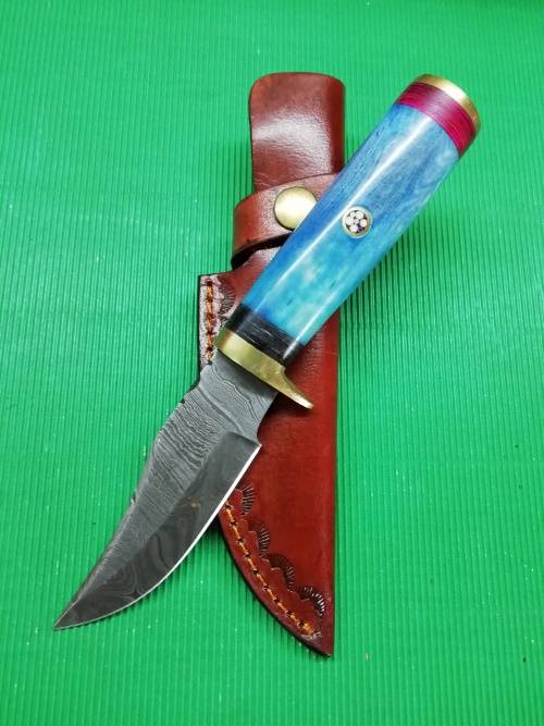 HANDMADE DAMASCUS STEEL HUNTING KNIFE !!!