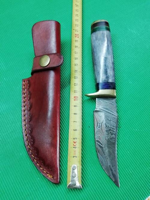 HANDMADE DAMASCUS STEEL HUNTING KNIFE !!!