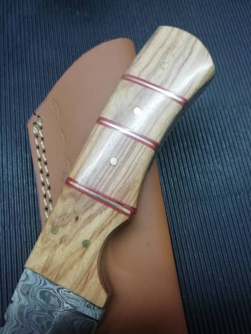 HANDMADE DAMASCUS STEEL HUNTING KNIFE !!!