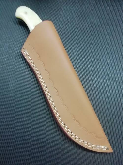 HANDMADE DAMASCUS STEEL HUNTING KNIFE !!!
