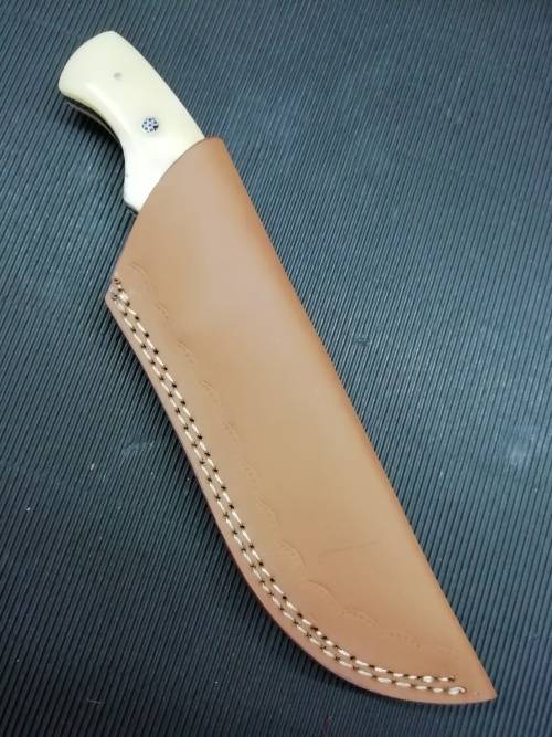 HANDMADE DAMASCUS STEEL HUNTING KNIFE !!!
