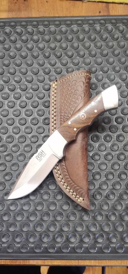 Handmade Stainless Steel Hunting Knife