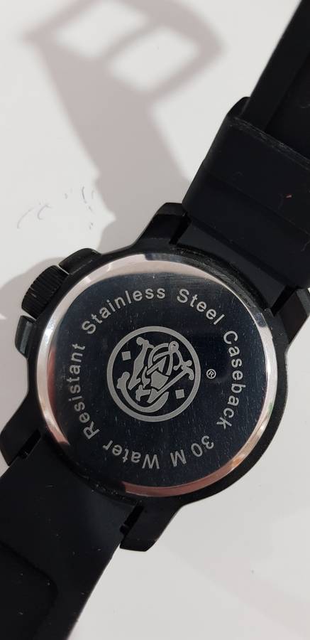 SMITH and WESSON COMMANDO MEN`S WATCH
