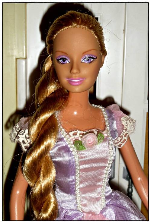 RARE Barbie Rapunzel Fantasy Tales Tea Party made by Mattel
