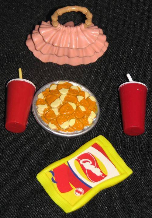 Barbie/Bratz doll Accessories (Lot 34)