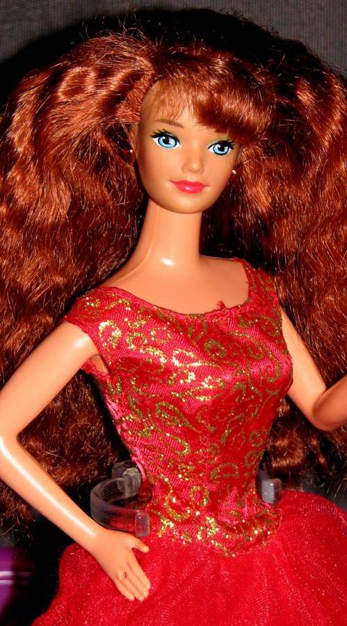 Midge doll (Barbie's friends) made by Mattel