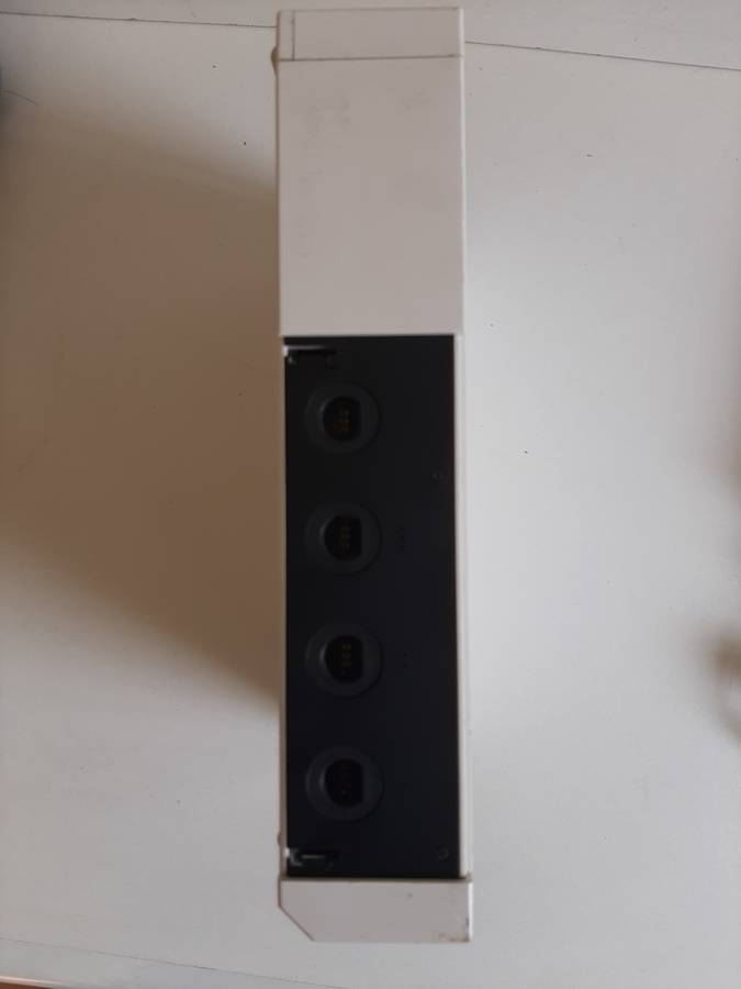 Nintendo Wii + 2X WII controller + 1 Nunchuk + NEW Video cable + NEW Power supply + Sensor Bar