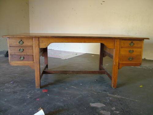 Large solid oak executive 6 drawer desk - FOR COLLECTION