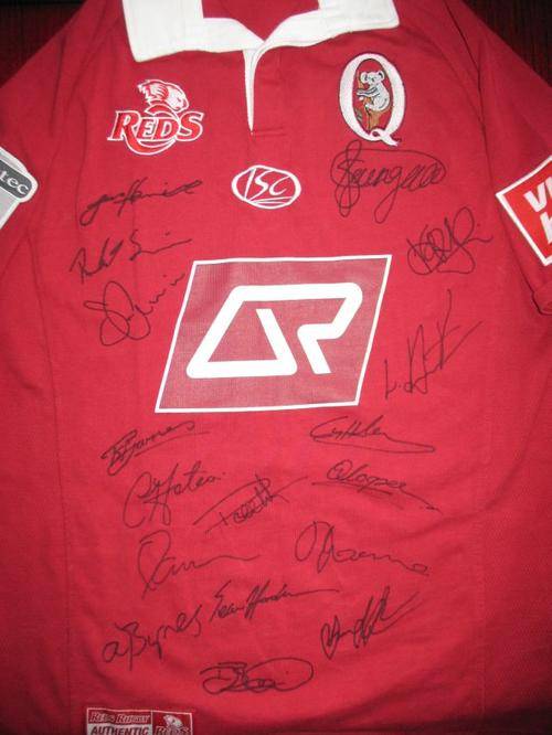Reds Jersey Signed by Team 2009