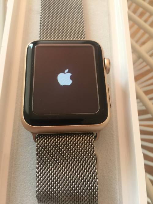Apple iWATCH SPORT 42mm Gold Aluminum - Sport Band Midnight Blue