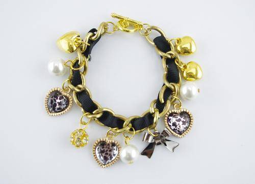 ***True Grace Accessories*** Funky Charm Bracelet