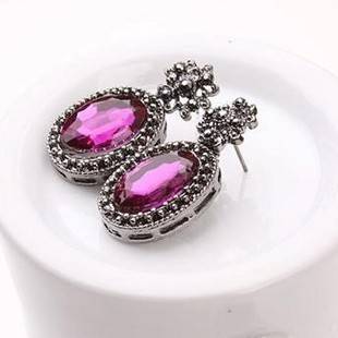 ***True Grace Accessories*** Retro Vintage Palace Oval Stud Earrings (Violet)
