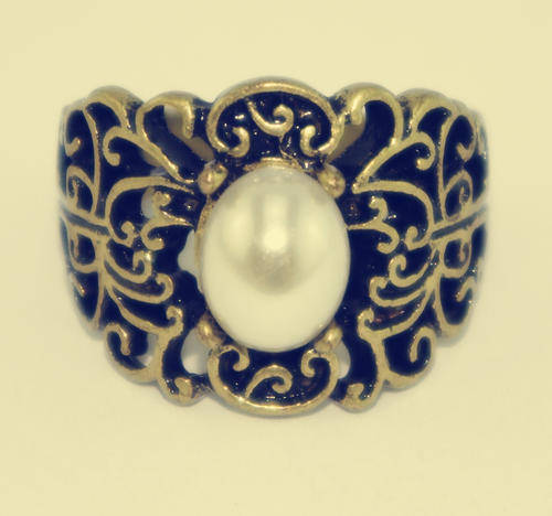 ***True Grace Accessories*** Retro Palace Vintage Hollow Bronze Ring (White)