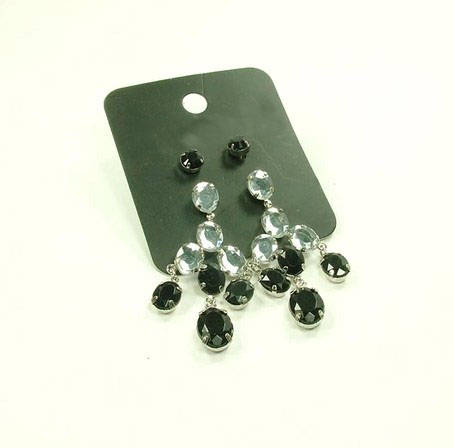 ***True Grace Accessories*** 2 Pairs Stud Earrings