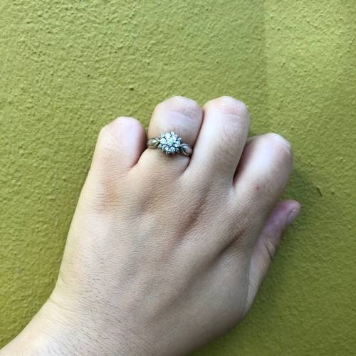 Lovely Vintage Silver Ring With CZ Stones