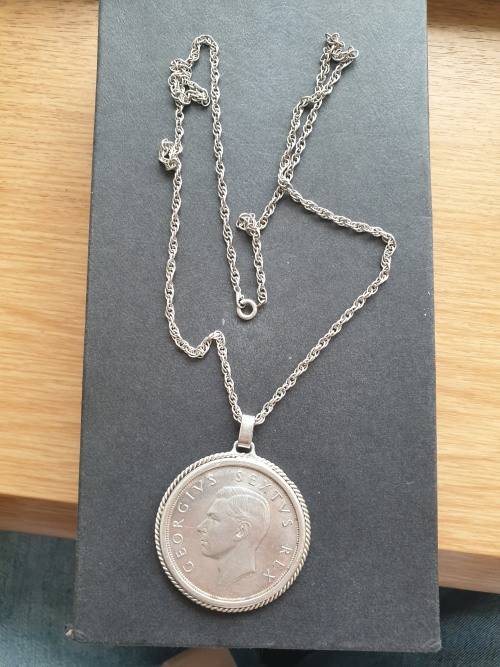 1951 5 Crown coin mounted as a pendant