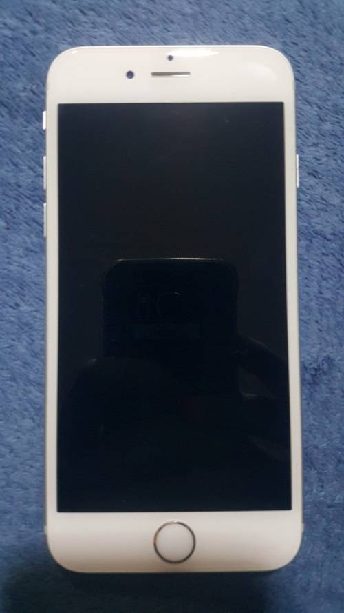 iPhone 6s 16gb Silver - Box - WARRANTY - Free cover