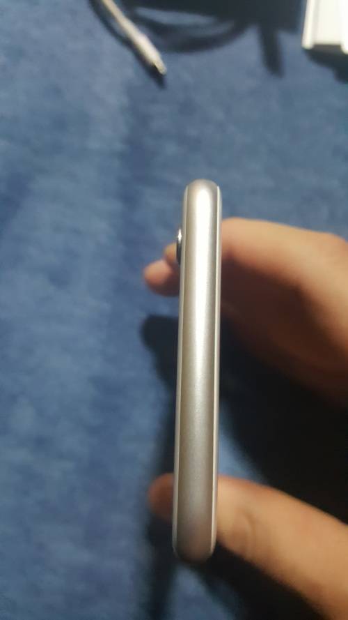 iPhone 6s 16gb Silver - Box - WARRANTY - Free cover