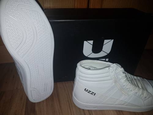 ORIGINAL UZZI Shoes - SA Size 10 - Colour : White - 5853367 - Brand New Boxed